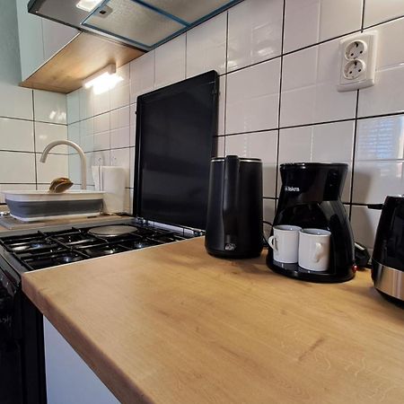 Red Gold Apartment بولا المظهر الخارجي الصورة