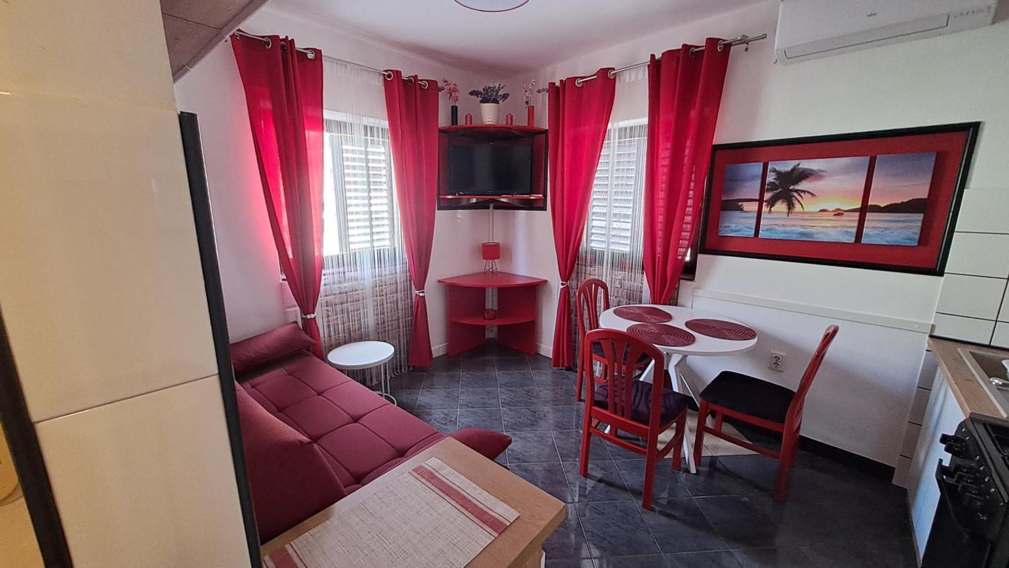 Red Gold Apartment بولا المظهر الخارجي الصورة