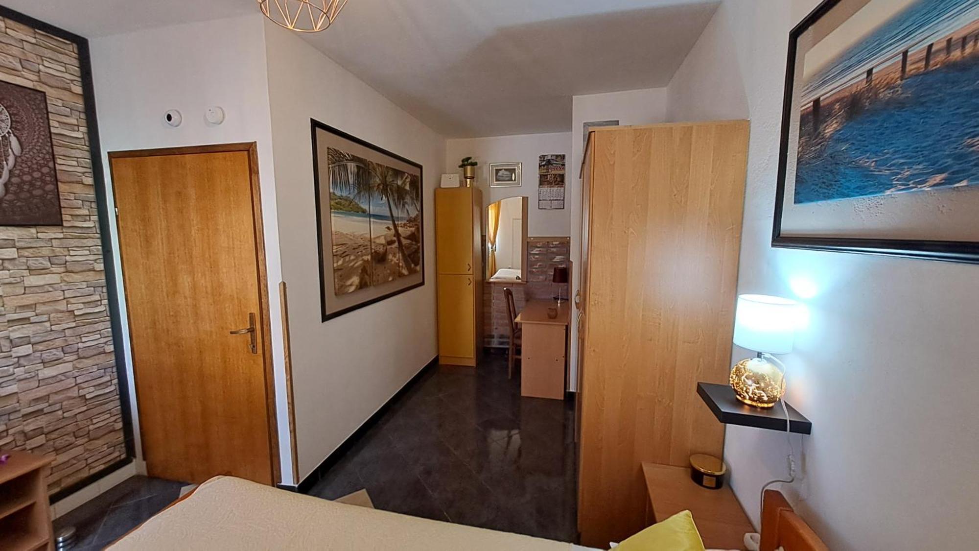Red Gold Apartment بولا المظهر الخارجي الصورة