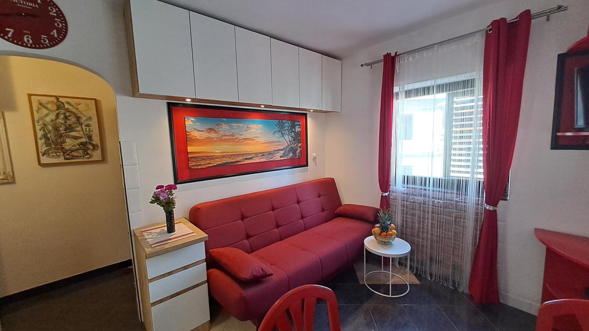 Red Gold Apartment بولا المظهر الخارجي الصورة